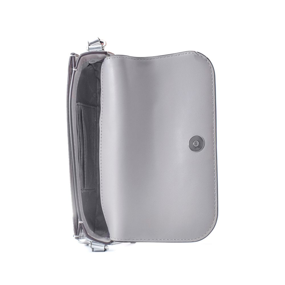 Jet Set Travel Leather Shoulder Bag