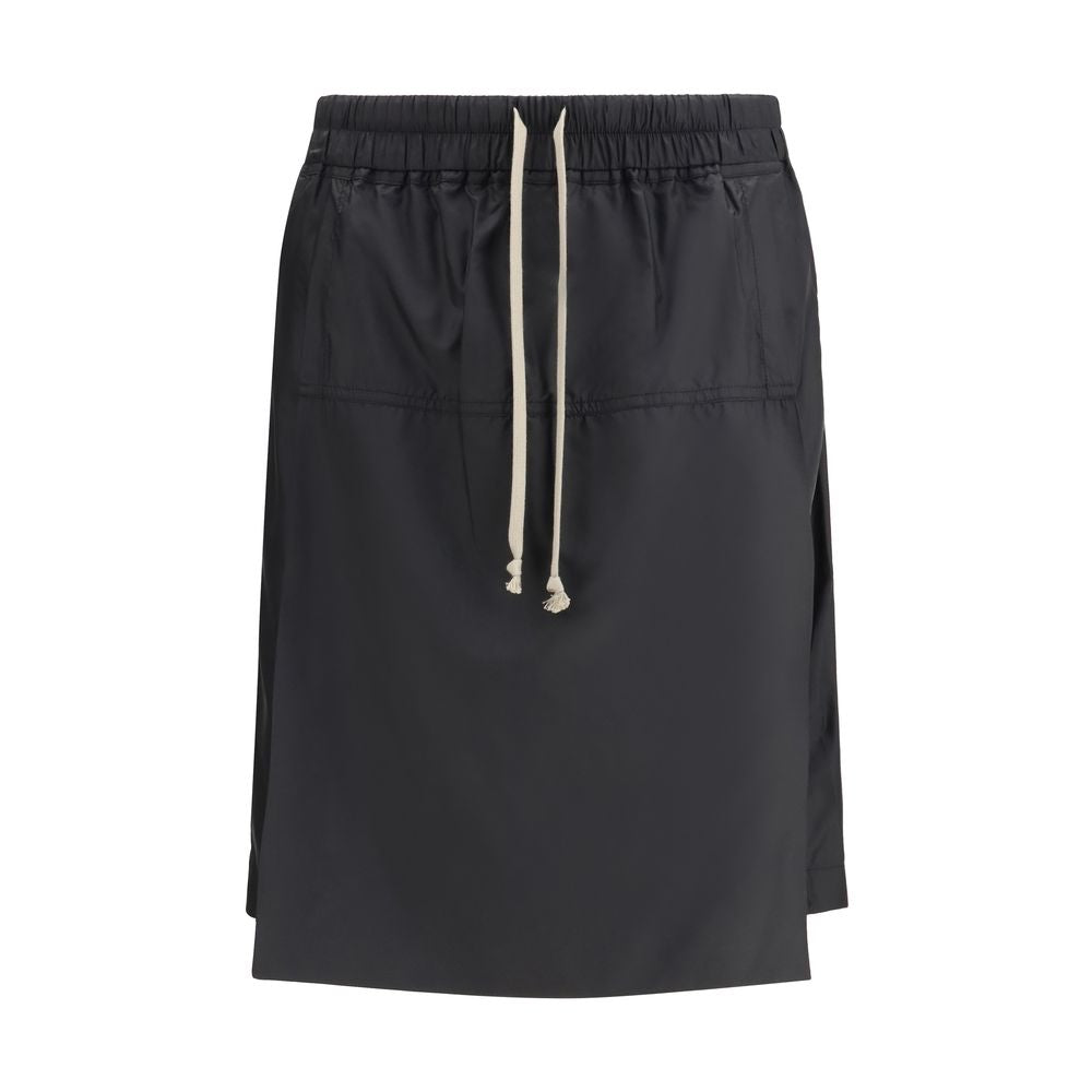 Black Kilt Bermuda Shorts