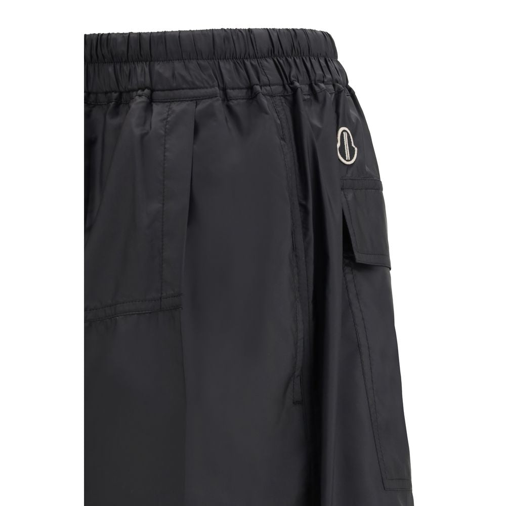 Black Kilt Bermuda Shorts