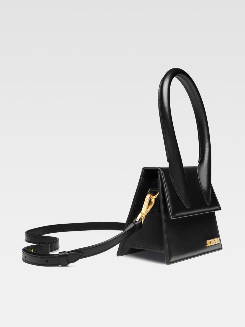 Medium Le Chiquito Leather Bag