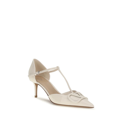 VLogo Signature D’Orsay Pumps in Patent Calf Leather