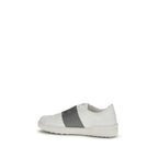 Open Sneakers