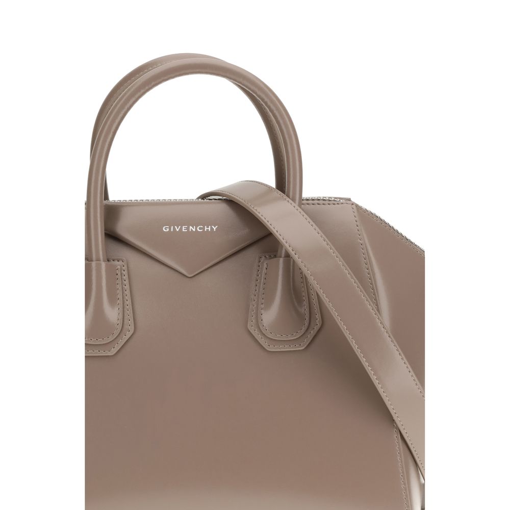 Small Antigona Calf Leather Shoulder Bag